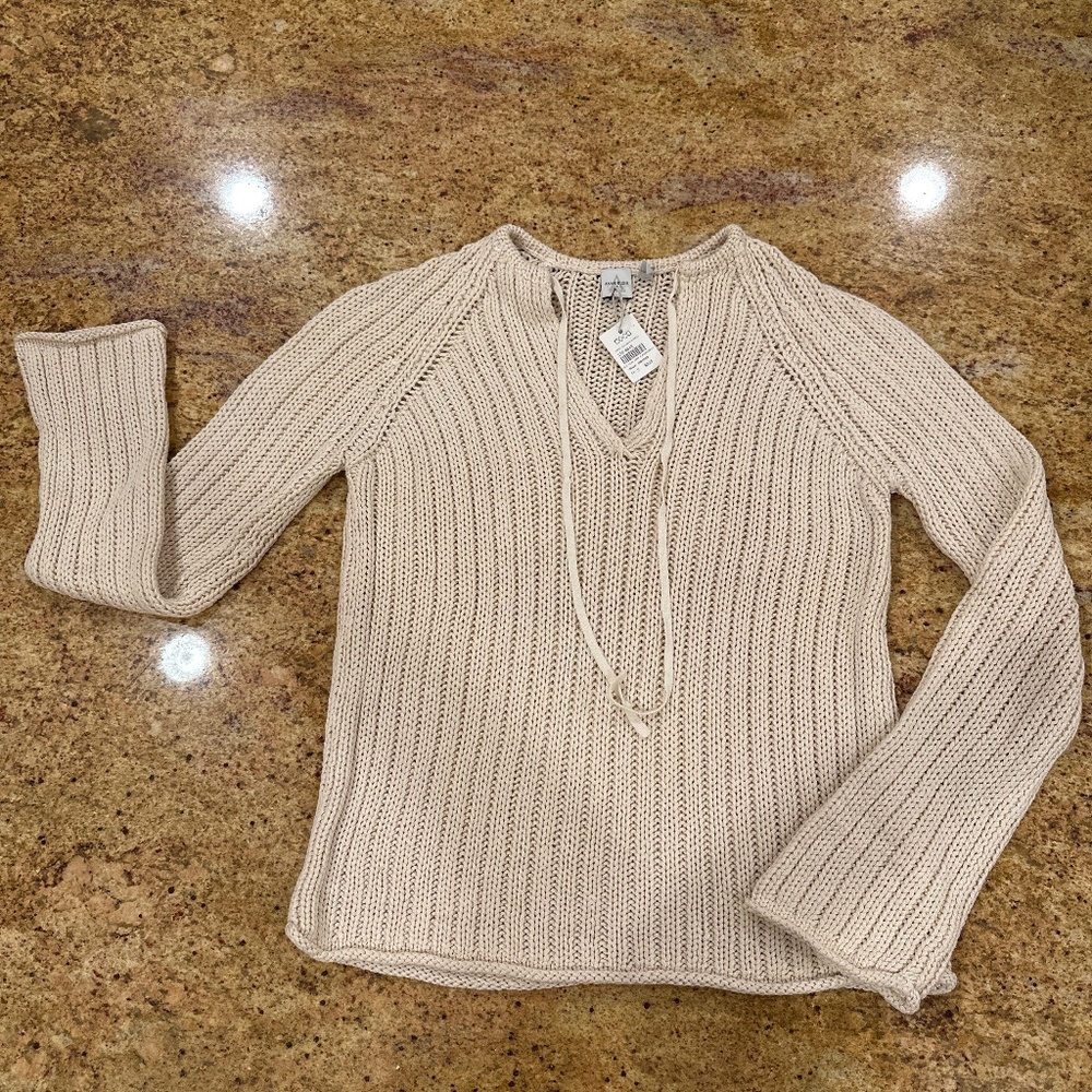 NWT🩷ANNE KLEIN CHALK V-NECK SWEATER WITH TIE SIZE SMALL